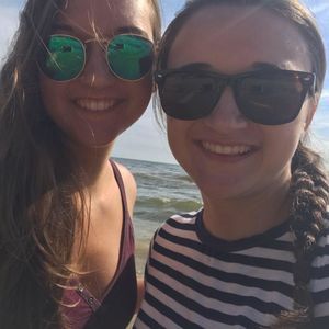 Meet your Posher, Abbie